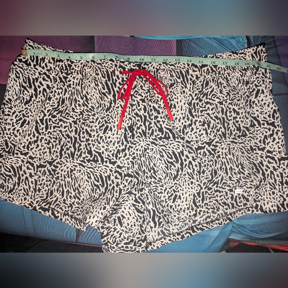 FABLETICS Mid-Rise Quick-dry Drawstring Shorts 2X… - image 5